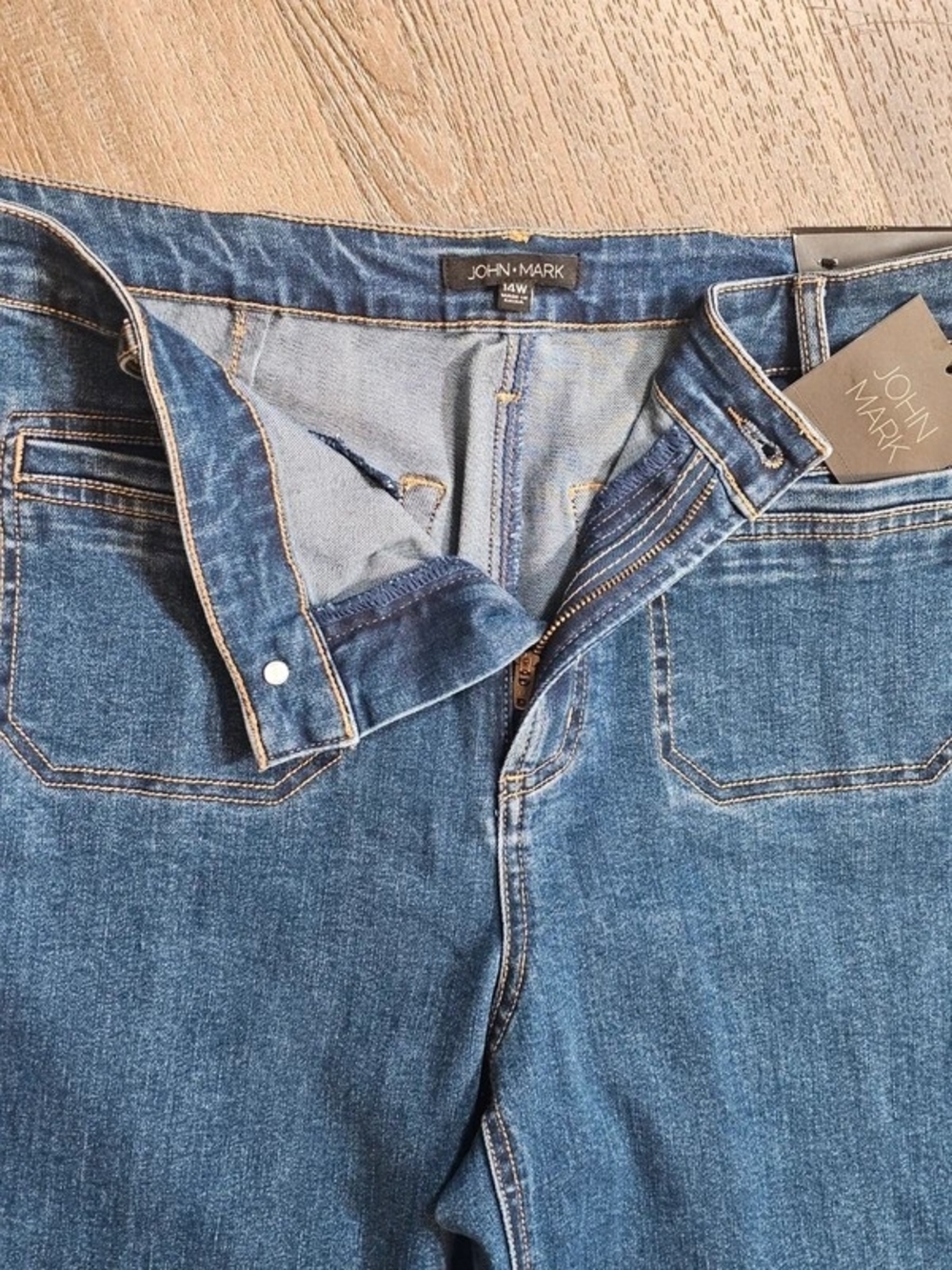 Classic Blue Women’s Crop Jeans - Picture 3 of 5